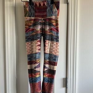 Niyama Sol Colorful Geometric Pattern Leggings